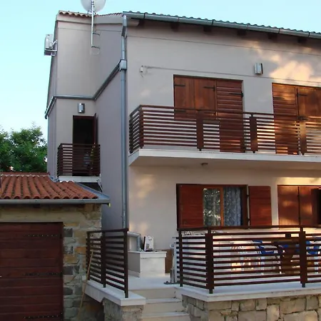Apartment Beachfront Spazzio Preko