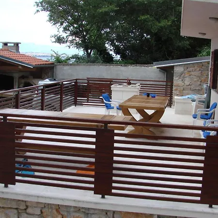 Beachfront Spazzio Apartman